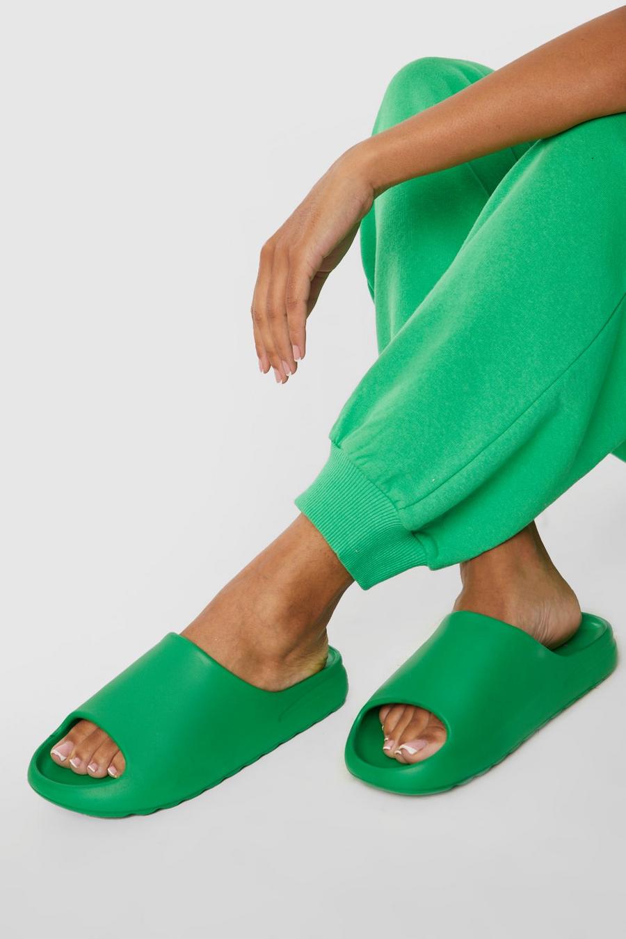 Sandalias gruesas, Green verde