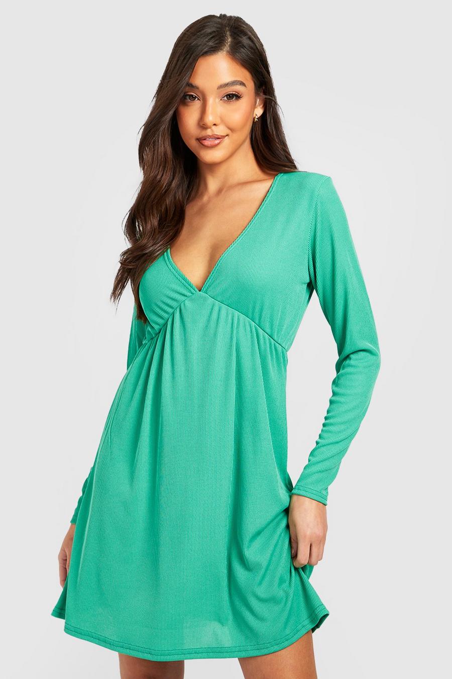 Green V-ringad klänning image number 1