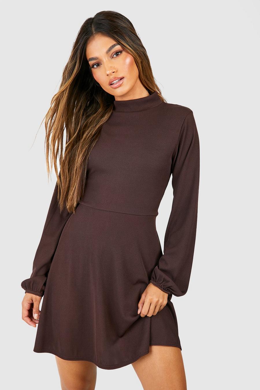 Hochgeschlossenes geripptes Basic Skaterkleid, Chocolate