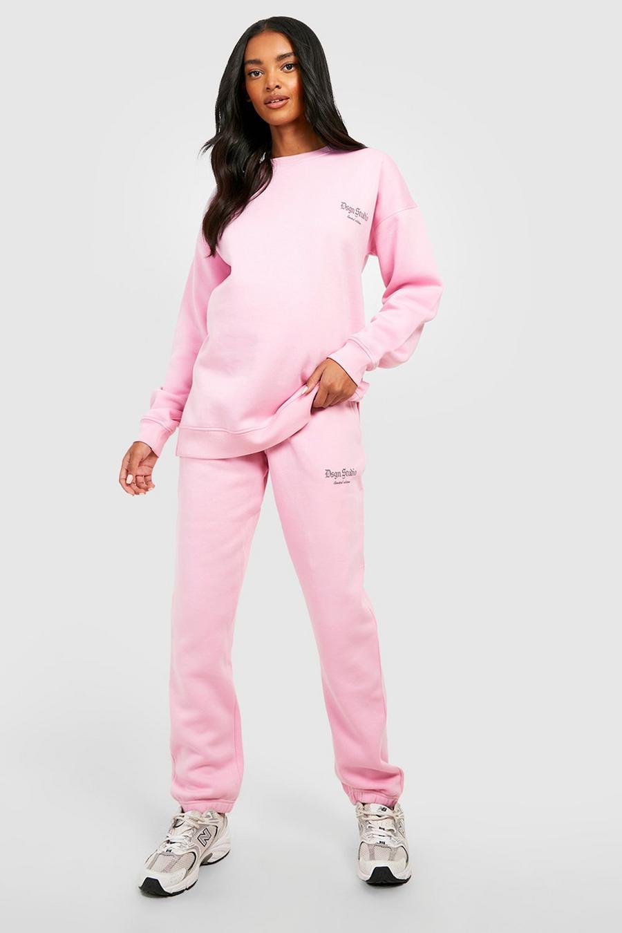 Pantalón deportivo Premamá oversize con estampado Dsgn Studio reflectante, Pink image number 1