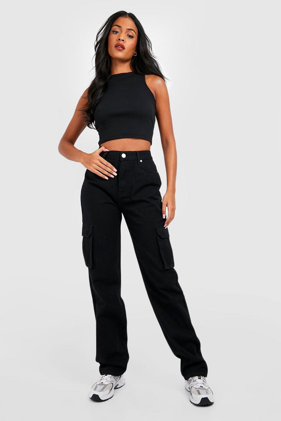 שחור nero ג'ינס דגמ'ח בגזרת רגל ישרה ובגובה מותן בינוני, לנשים גבוהות