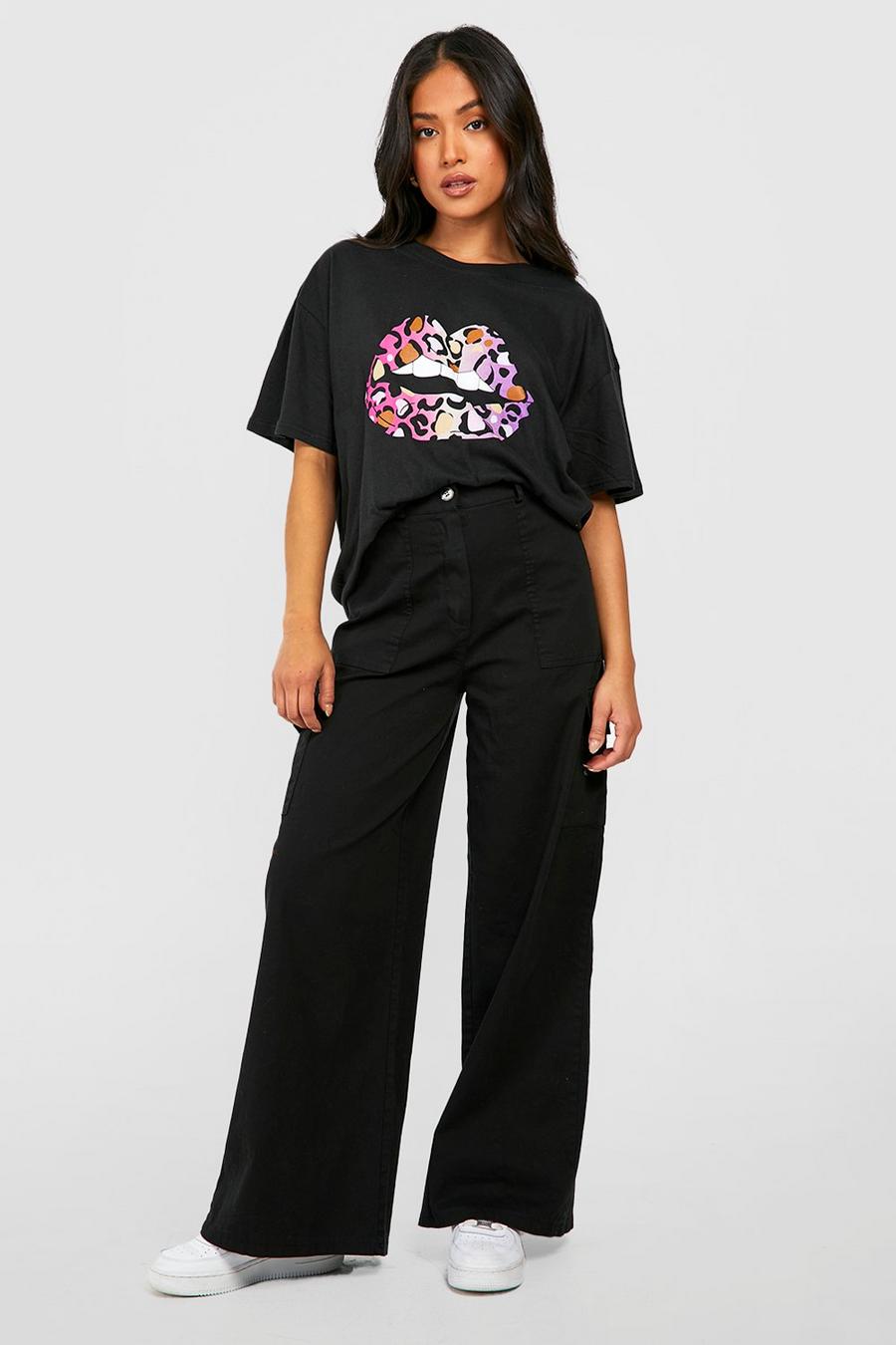Black Petite Oversized Luipaardprint Lippen T-Shirt Met Print image number 1