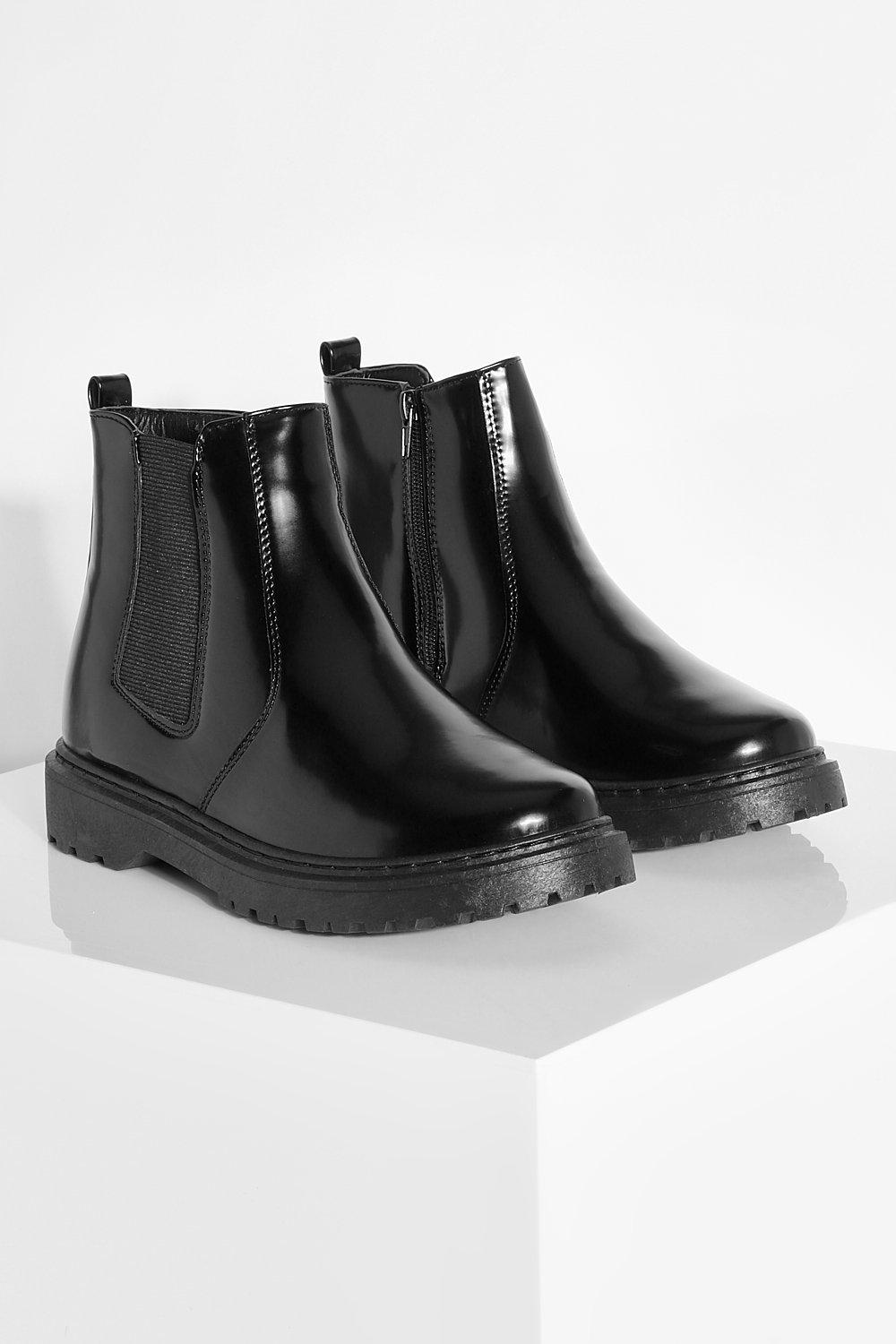 Boohoo flat 2025 chelsea boot