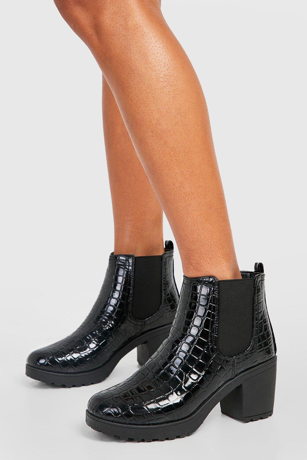 Boohoo chunky hotsell heel chelsea boot