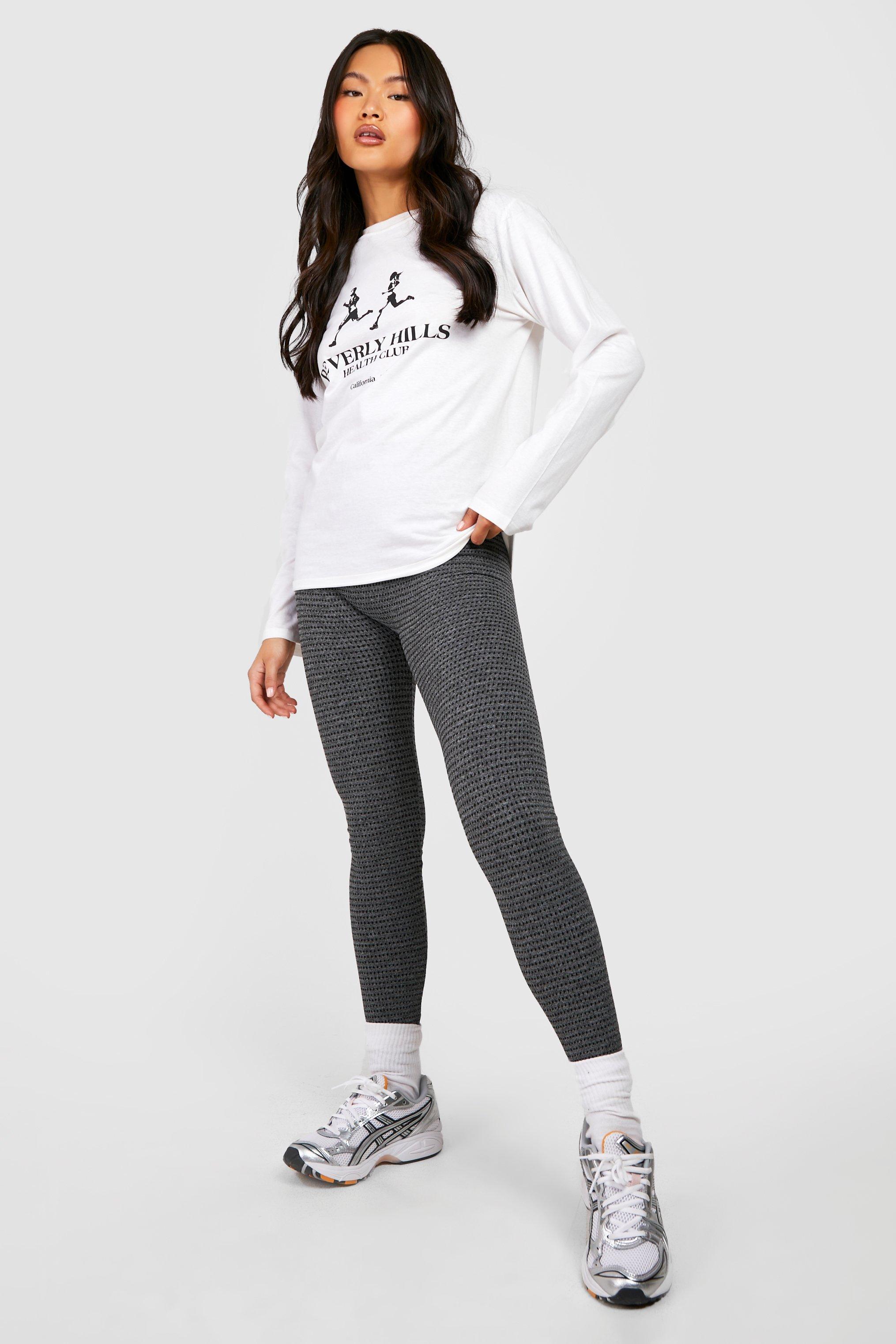 https://media.boohoo.com/i/boohoo/gzz35612_grey_xl_2/female-grey-waffle-knit-supersoft-leggings