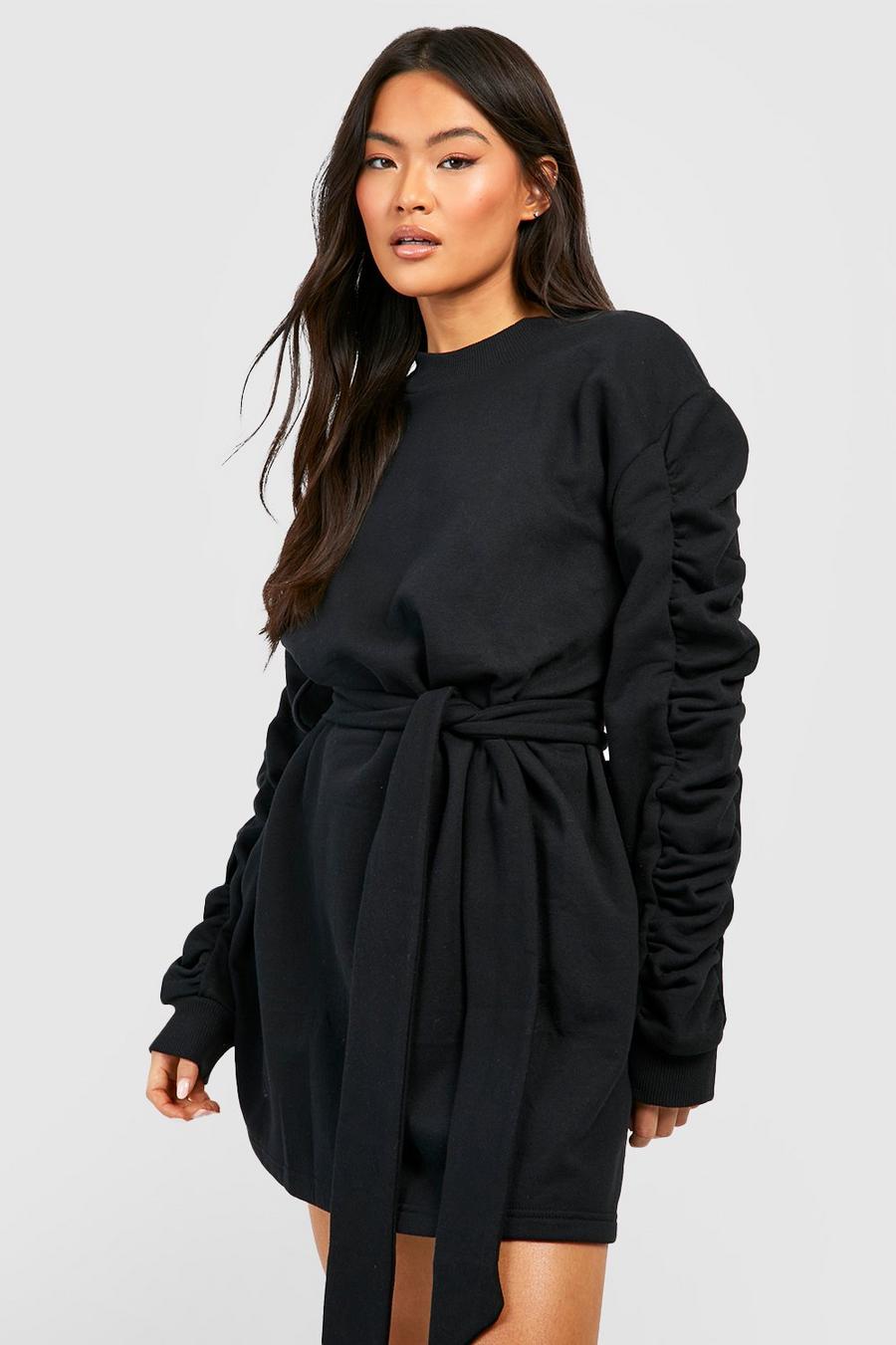 Black שמלת סווטשירט עם חגורה ושרוולי מלמלה image number 1