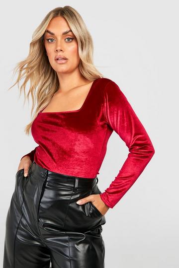 Plus Velvet Scoop Neck Bodysuit berry