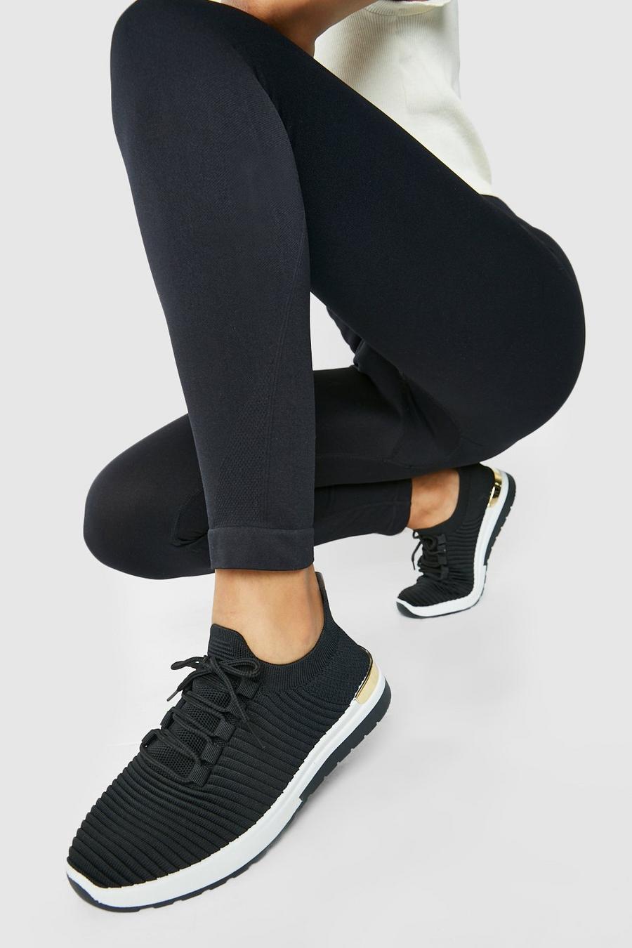 Zapatillas deportivas de tela con detalle metálico y cordones cruzados, Black image number 1