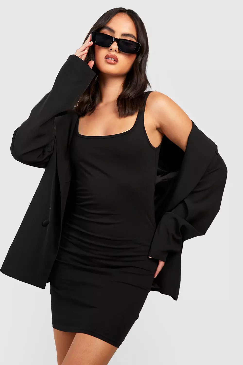 Black square neck bodycon dress hotsell