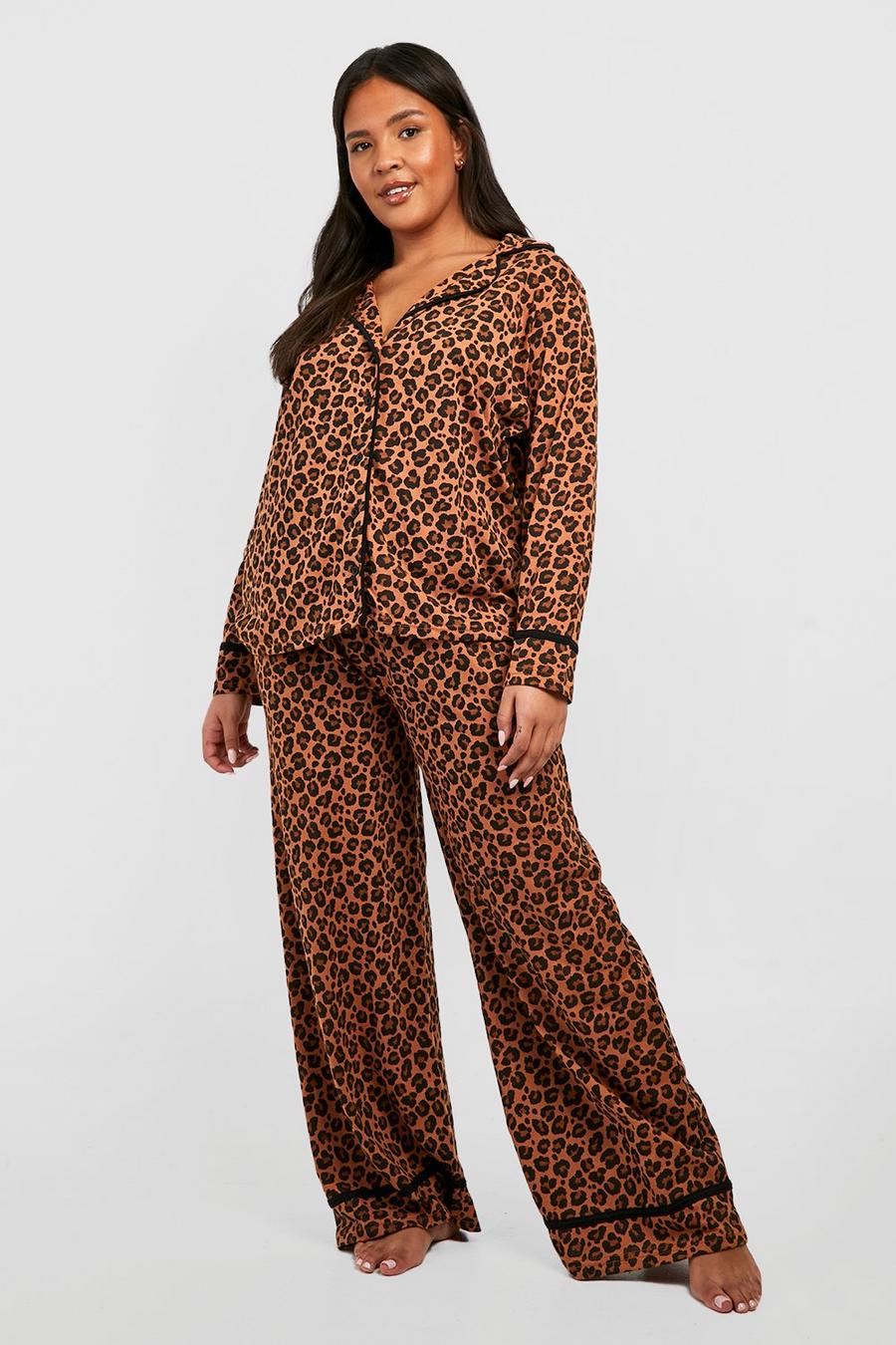 Brown Plus Jersey Luipaardprint Pyjama Set Met Lange Mouwen En Knopen