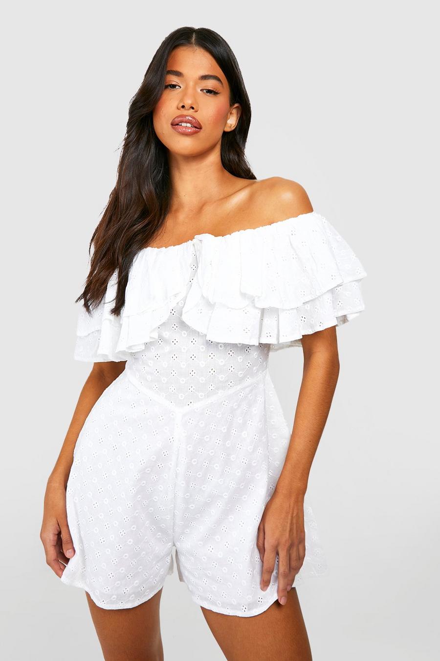 White Tall Bardot playsuit med broderie anglaise och volanger image number 1