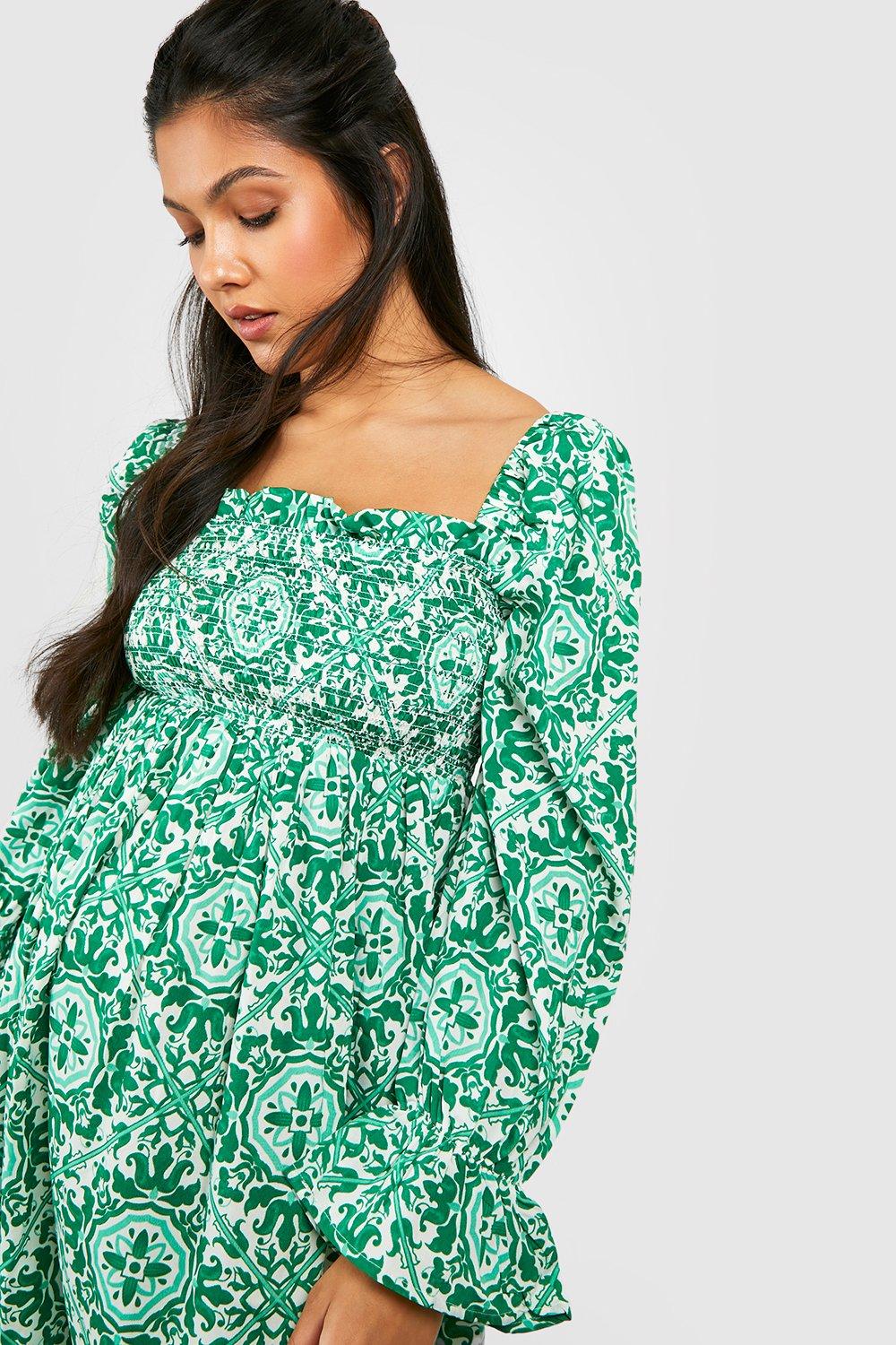 https://media.boohoo.com/i/boohoo/gzz37835_green_xl_3/female-green-maternity-shirred-detail-long-sleeve-midi-dress