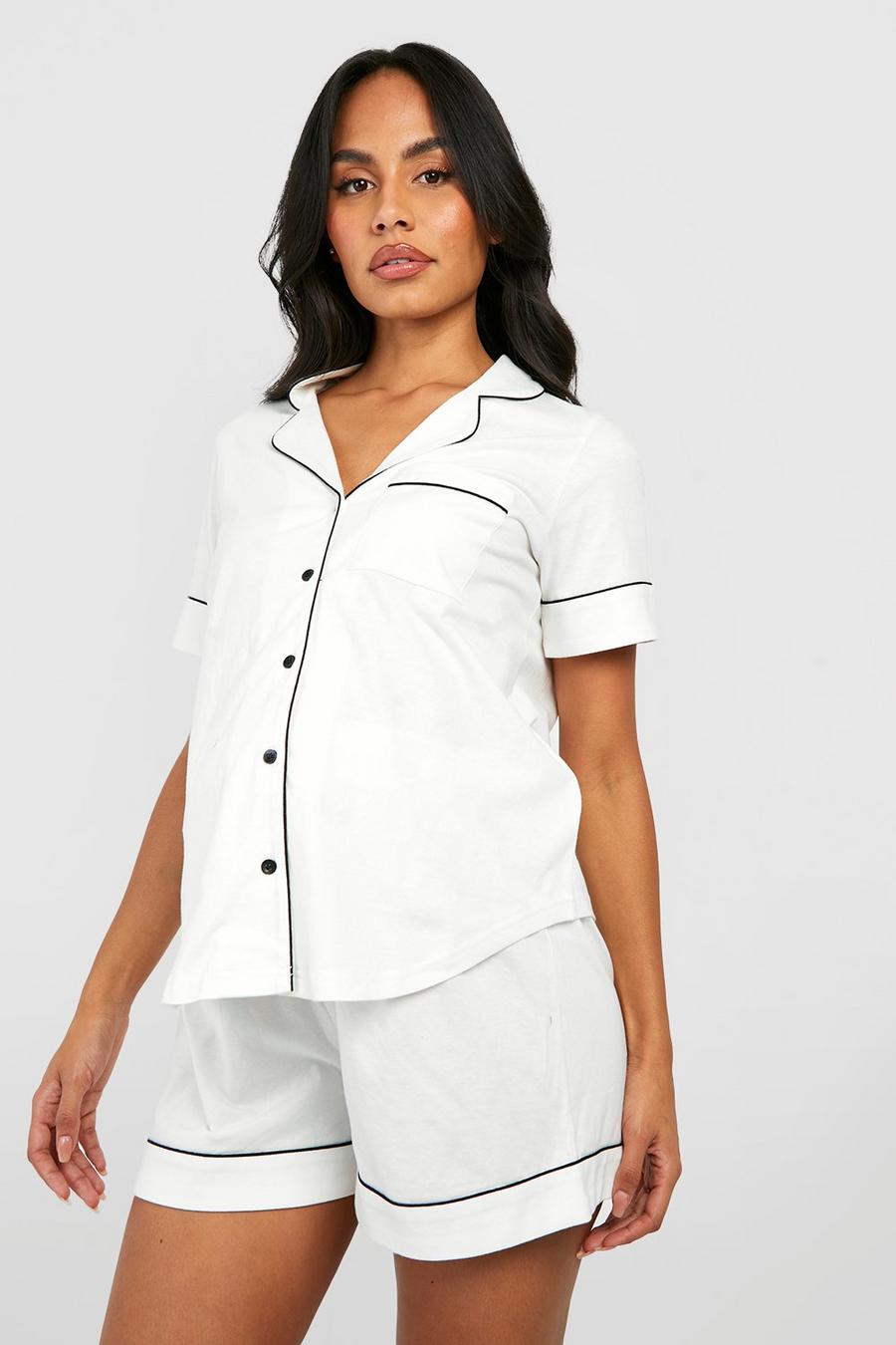 Ivory vit Mammakläder Pyjamas i jersey med shorts, kantband och knappar