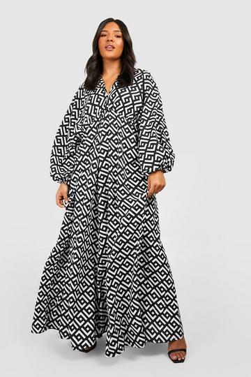 Plus Geo Plunge Maxi Dress black