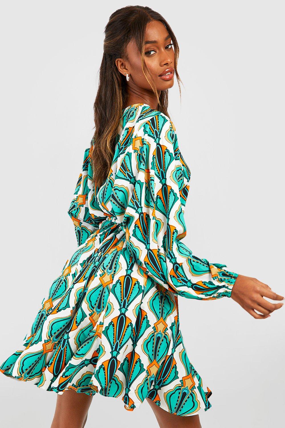 Robe patineuse imprimee a ceinture boohoo FR