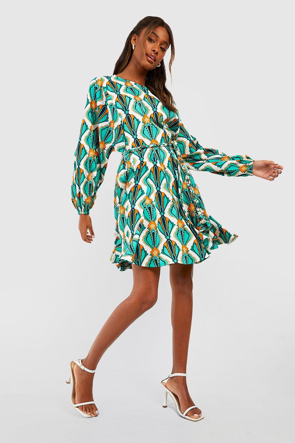 Robe patineuse imprimee a ceinture boohoo FR