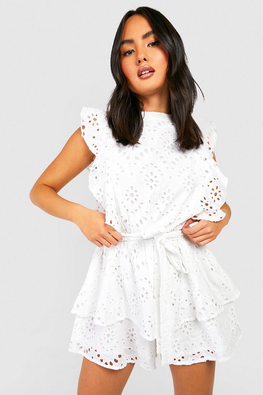 White Playsuit med broderie anglaise och volanger image number 1