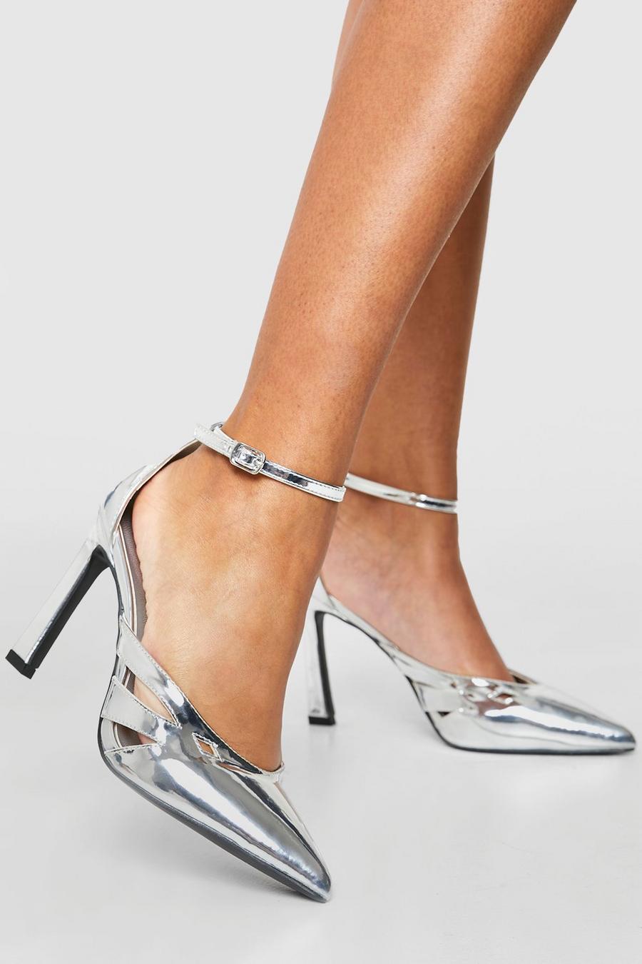 Silver argent Wide Fit Metallic Cut Out Detail Two Part Court Heel