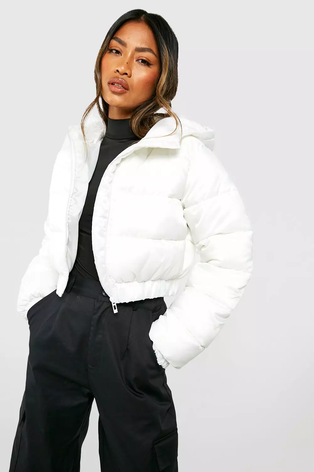 CROPPED HOODED PUFFER JACKET