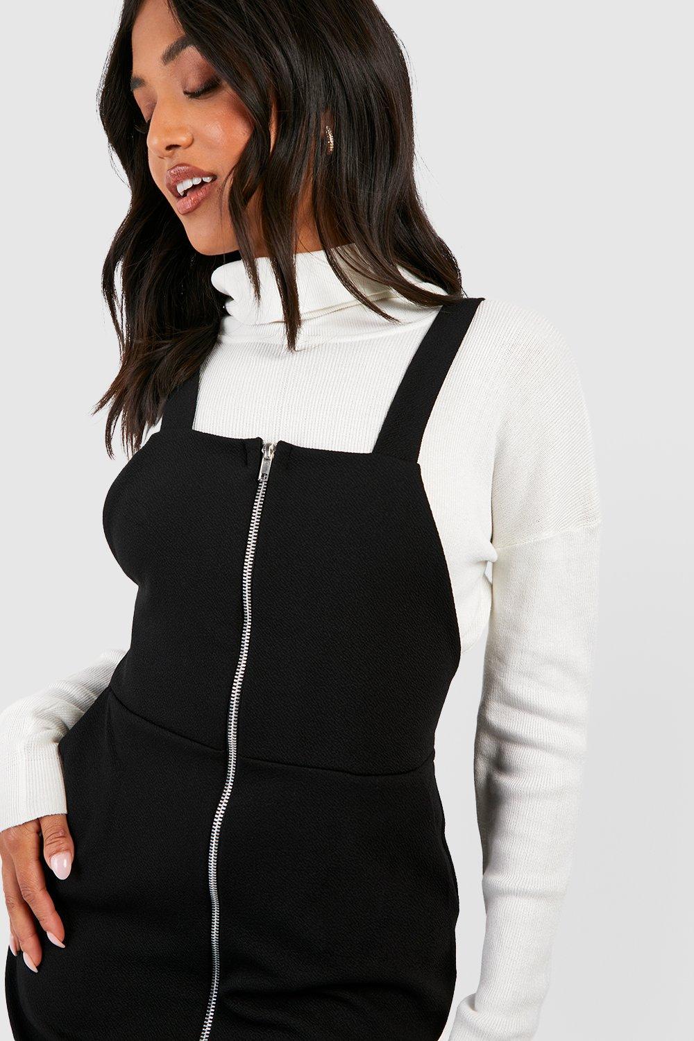 Zip up outlet pinafore