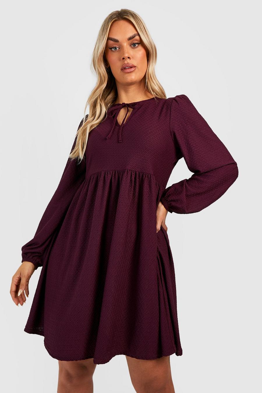 Berry rot Plus Textured Keyhole Smock Dress