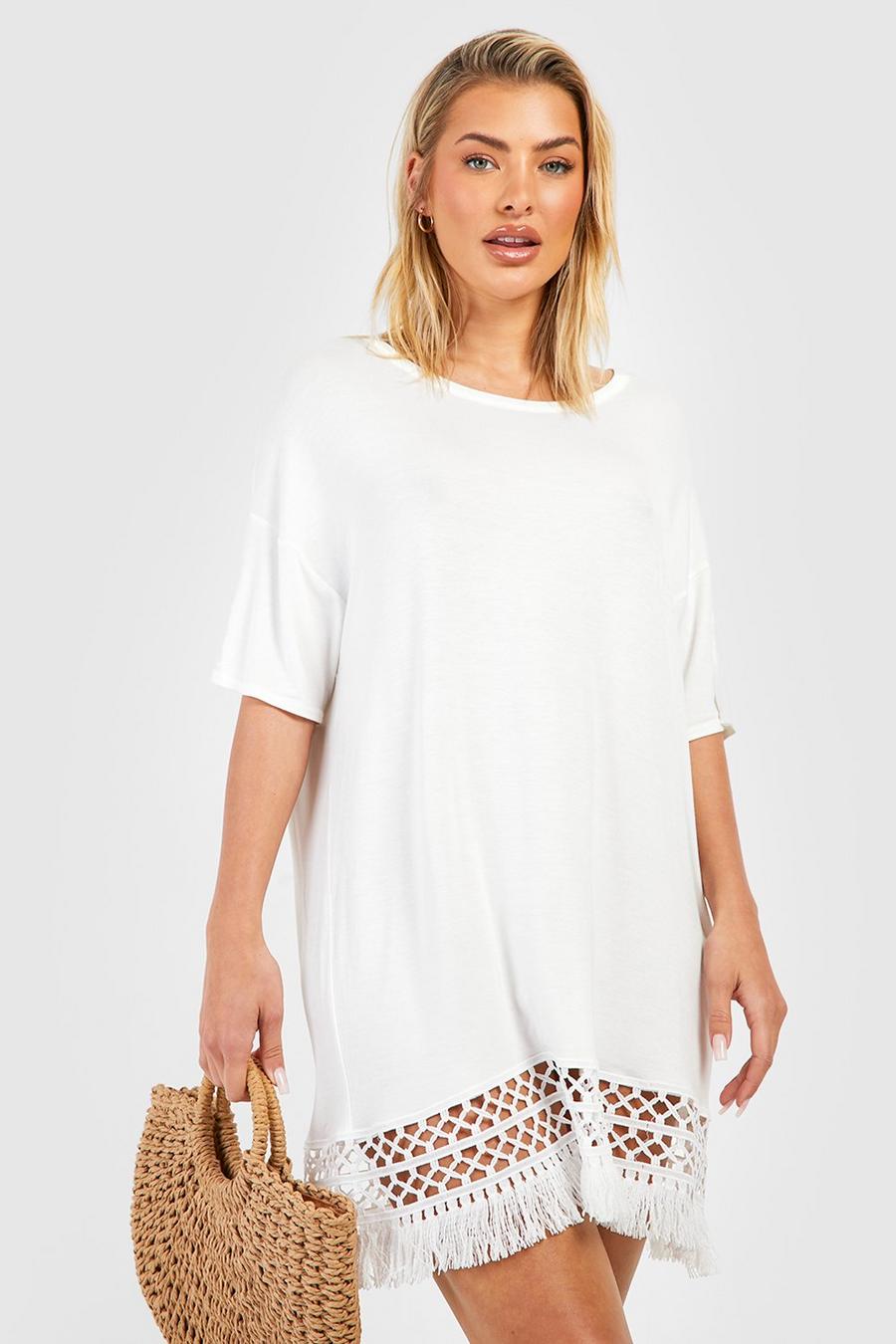 White Virkad strandklänning med fransar