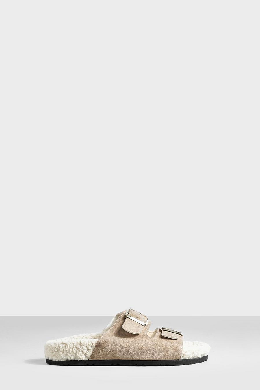Sandalias con forro de borreguito, dos tiras y plantilla moldeada, Sand image number 1