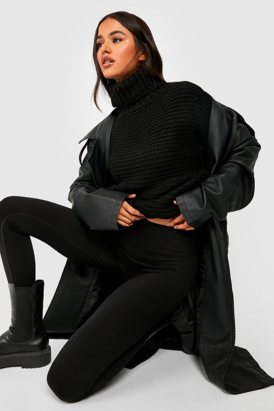 Maglione in maglia con collo alto, Black image number 1