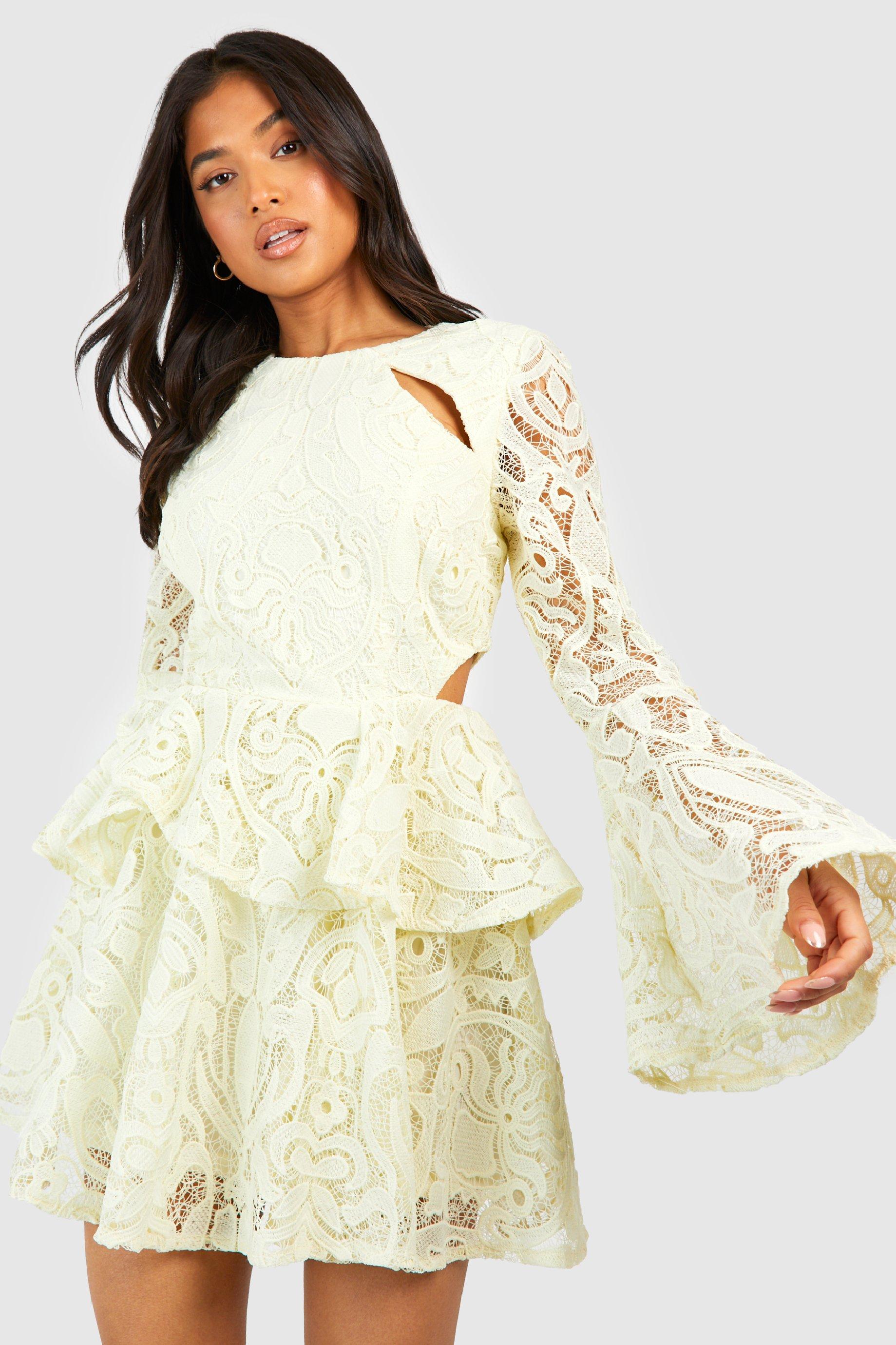 Bell sleeve sales dress boohoo