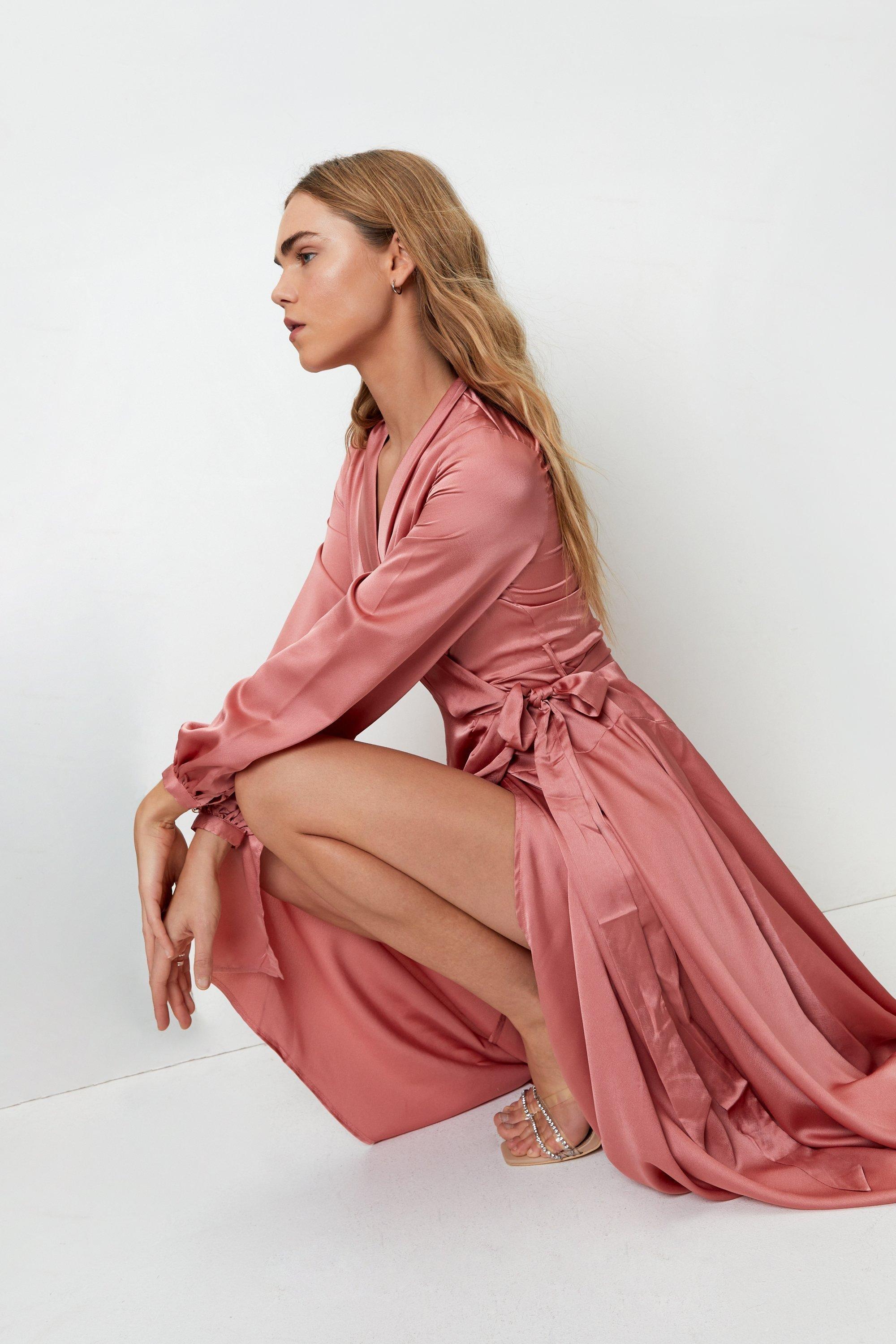 Boohoo satin outlet maxi dress