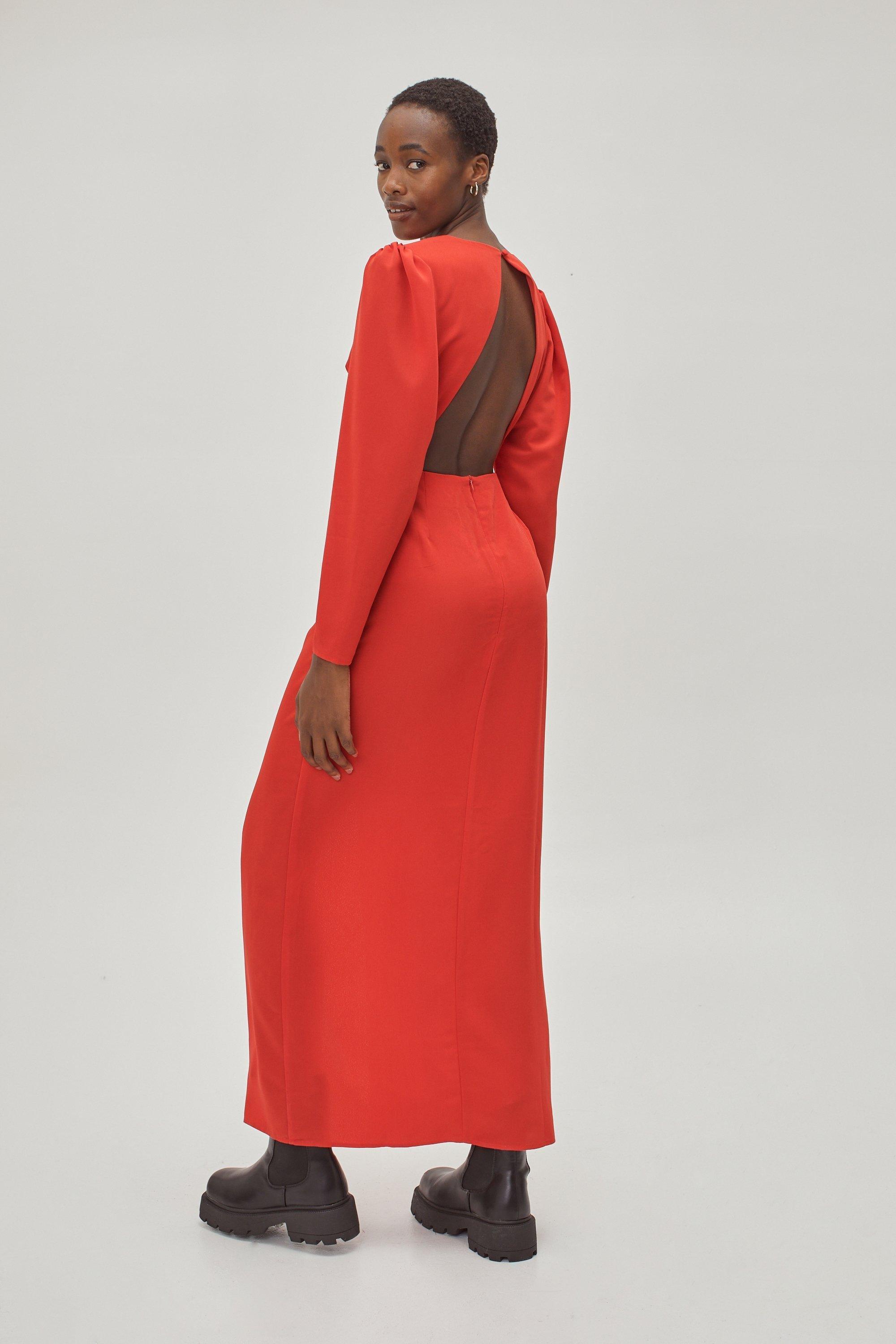 Red plunge best sale maxi dress