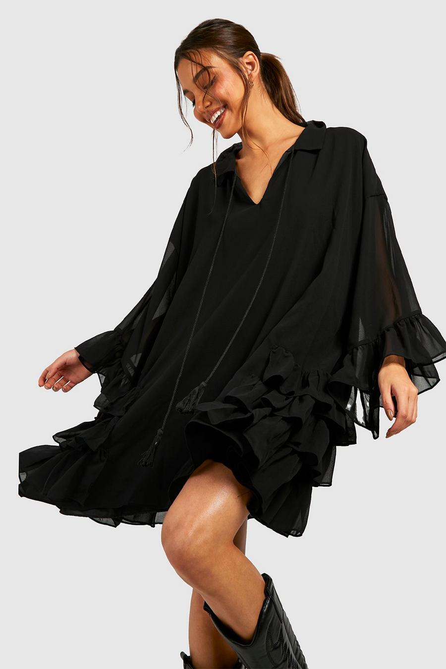 Smok-Kleid mit Rüschen-Detail, Black image number 1