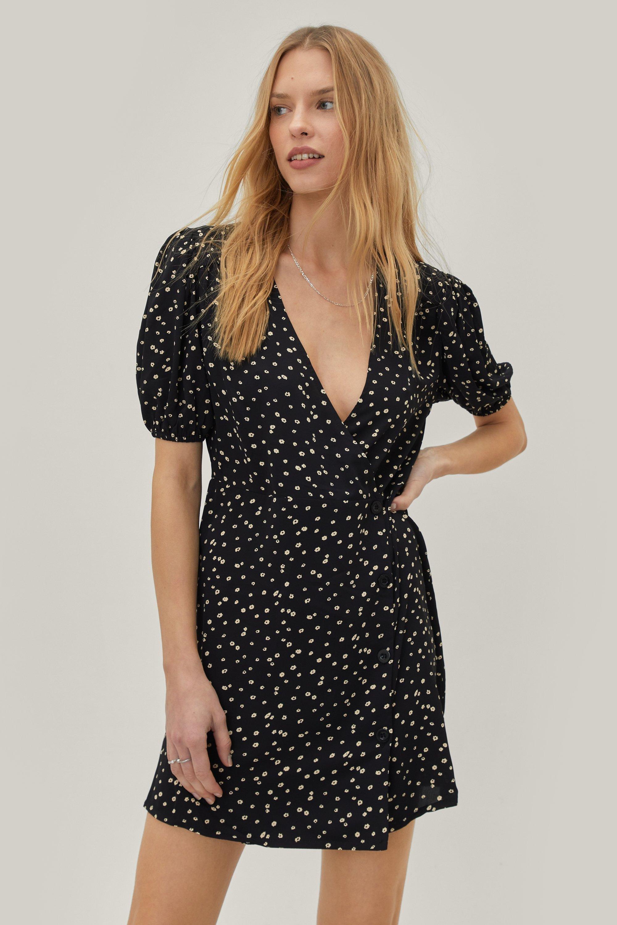 Ditsy Floral Print Mini Tea Dress boohoo DE