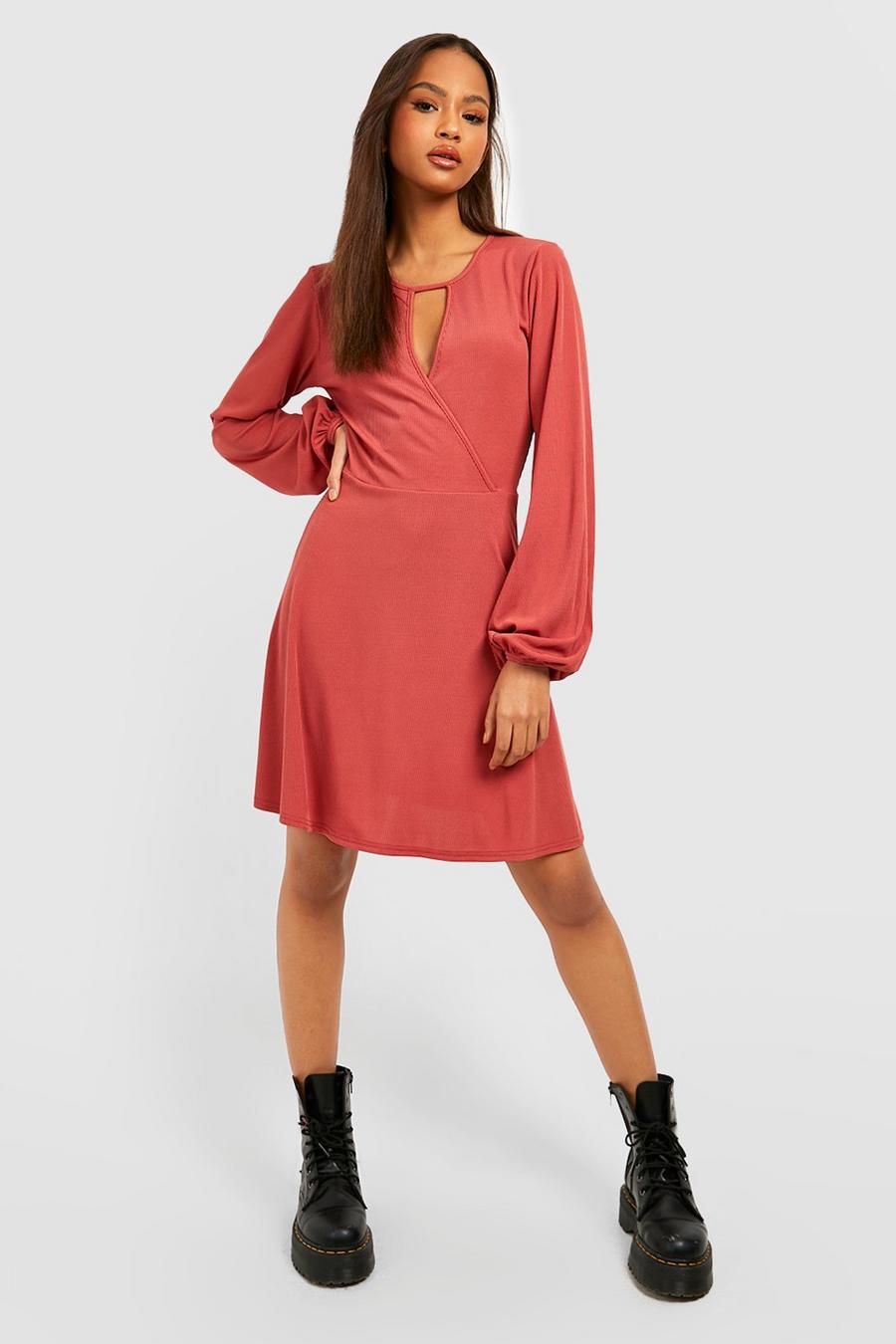 Dusty rose rosa Cut Out Skater Dress