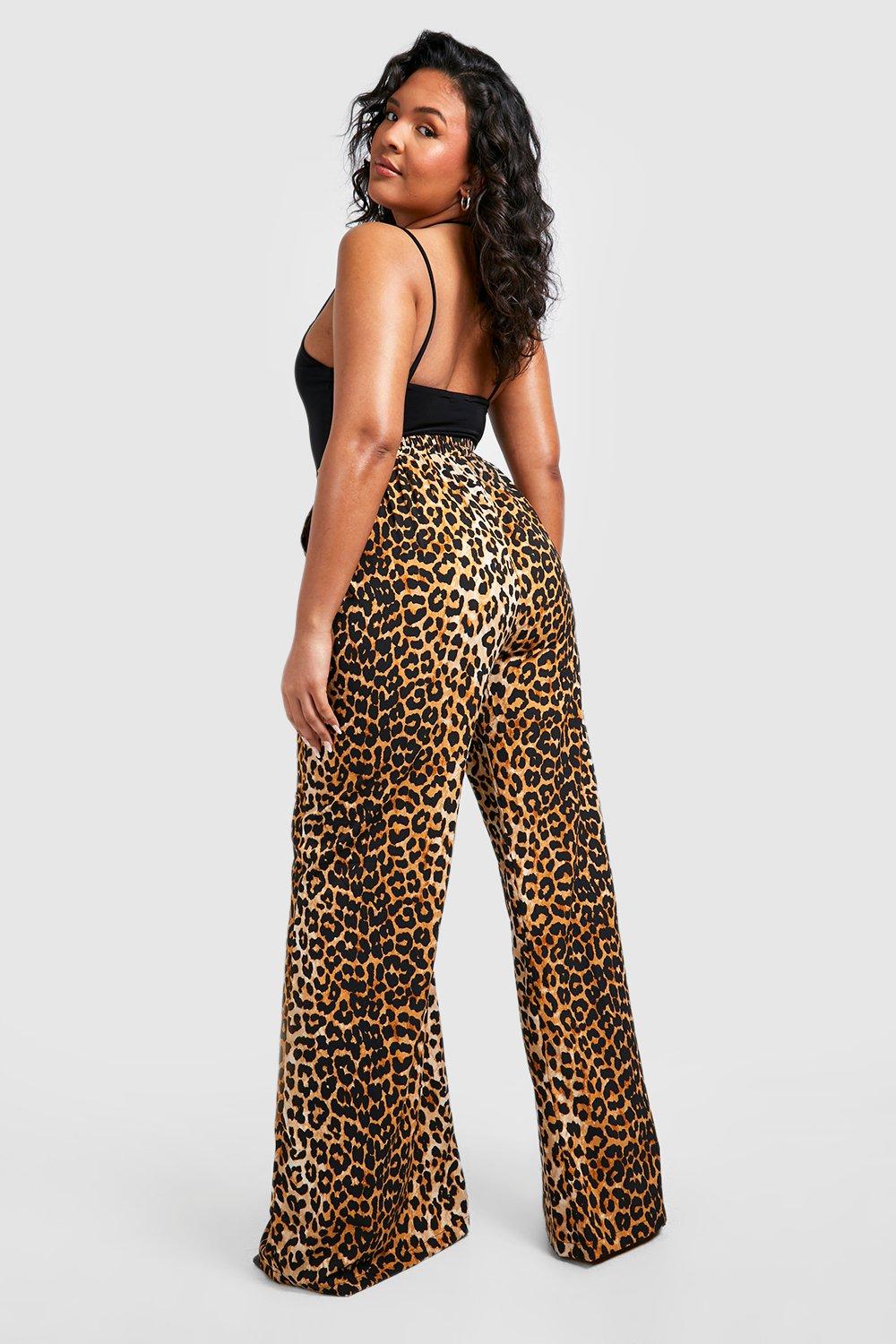 https://media.boohoo.com/i/boohoo/gzz46285_brown_xl_1/female-brown-plus-leopard-print-woven-wide-leg-pants