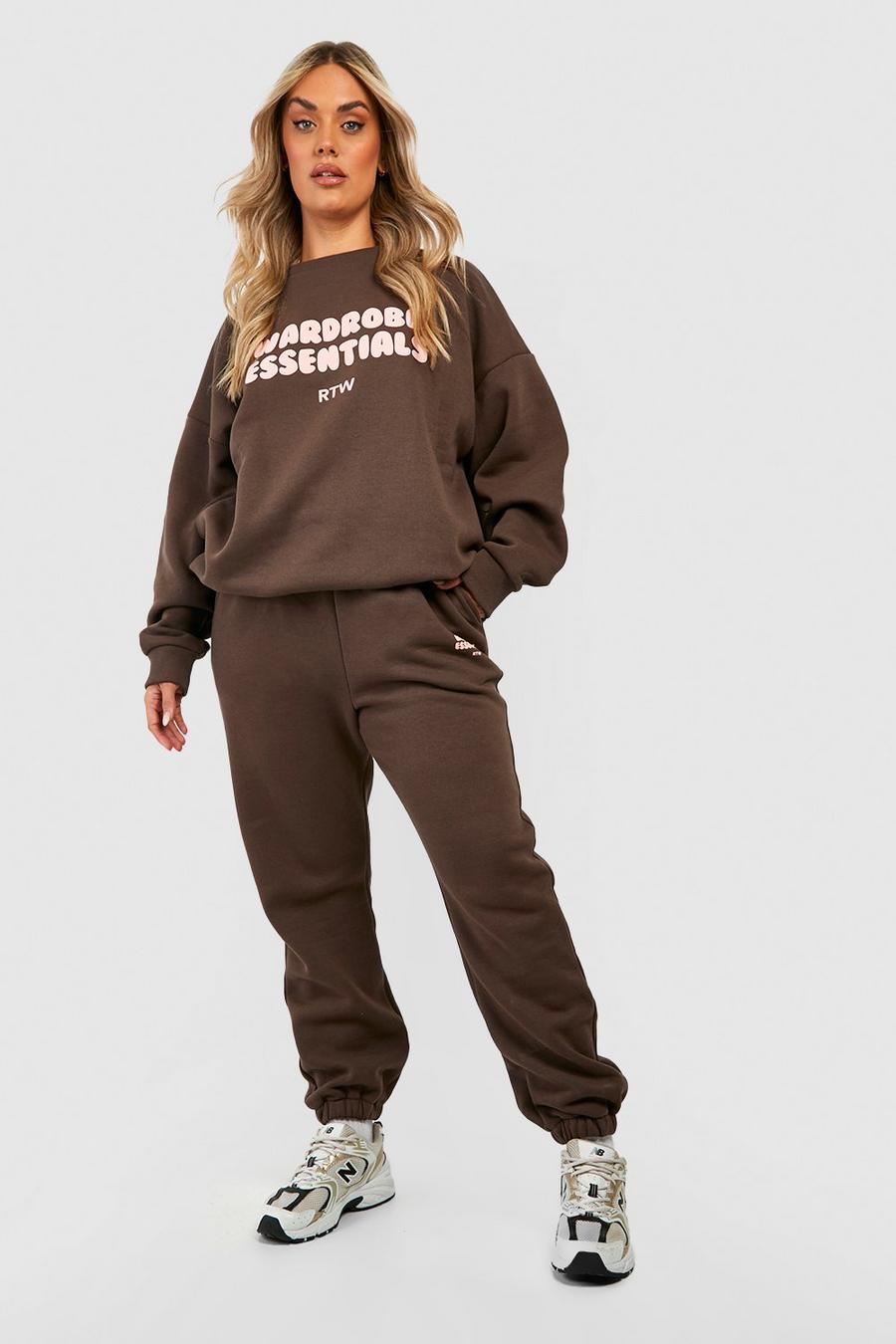 Plus Sweatshirt-Trainingsanzug mit Wardrobe Essentials Slogan, Chocolate brown