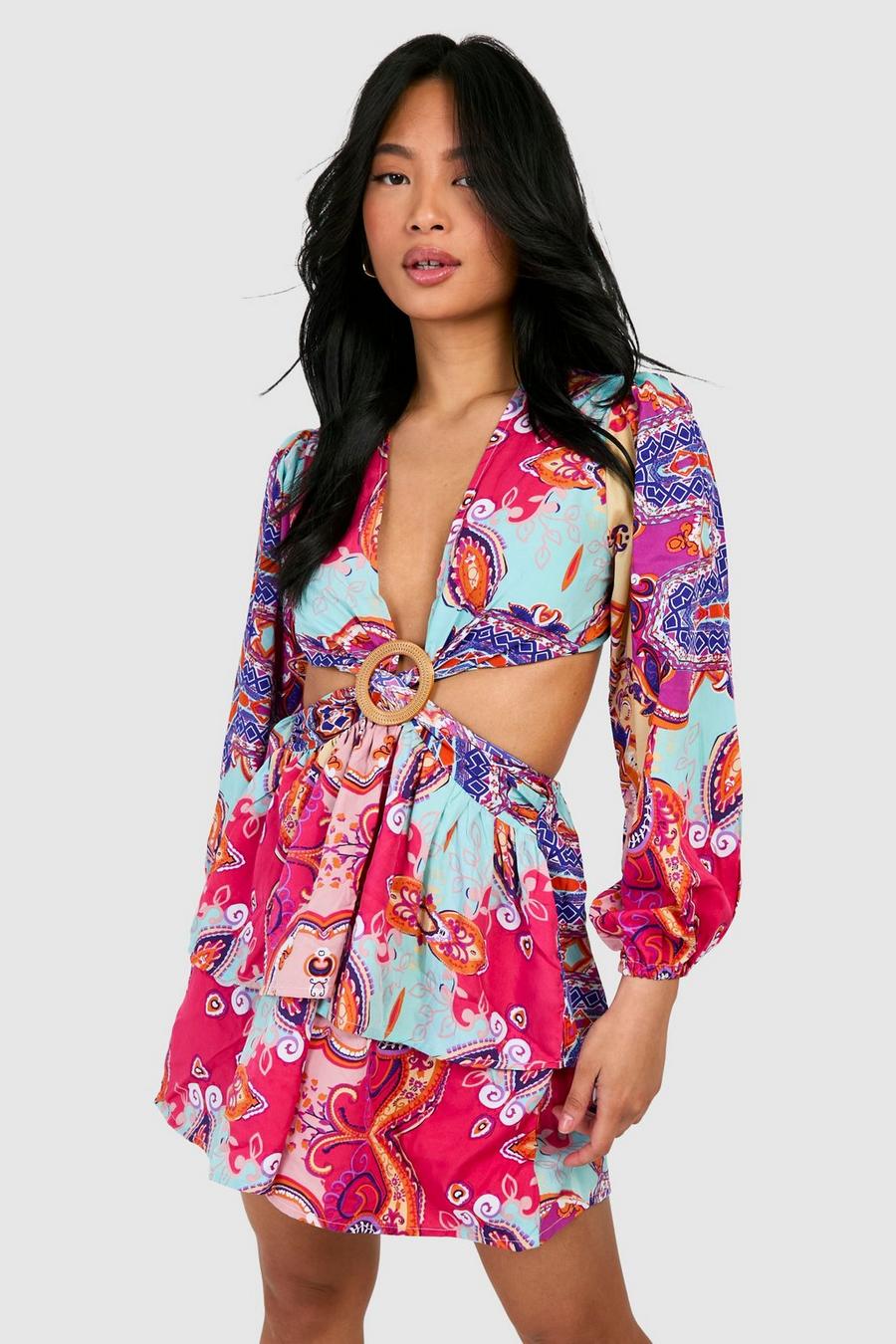 Boohoo embrace the 70s with Kimonos and flares