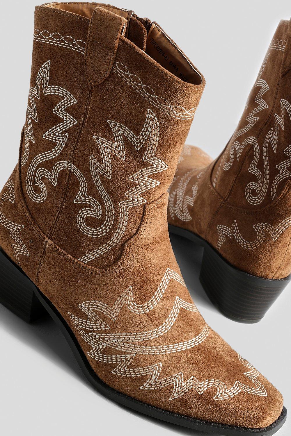 Wide fit hotsell cowboy boots uk