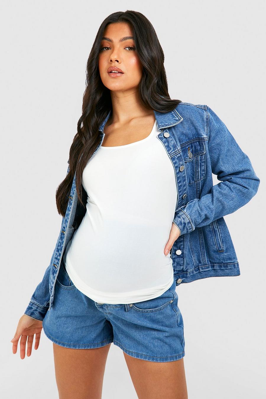 Maternité - Short de grossesse mom en jean, Mid wash blau