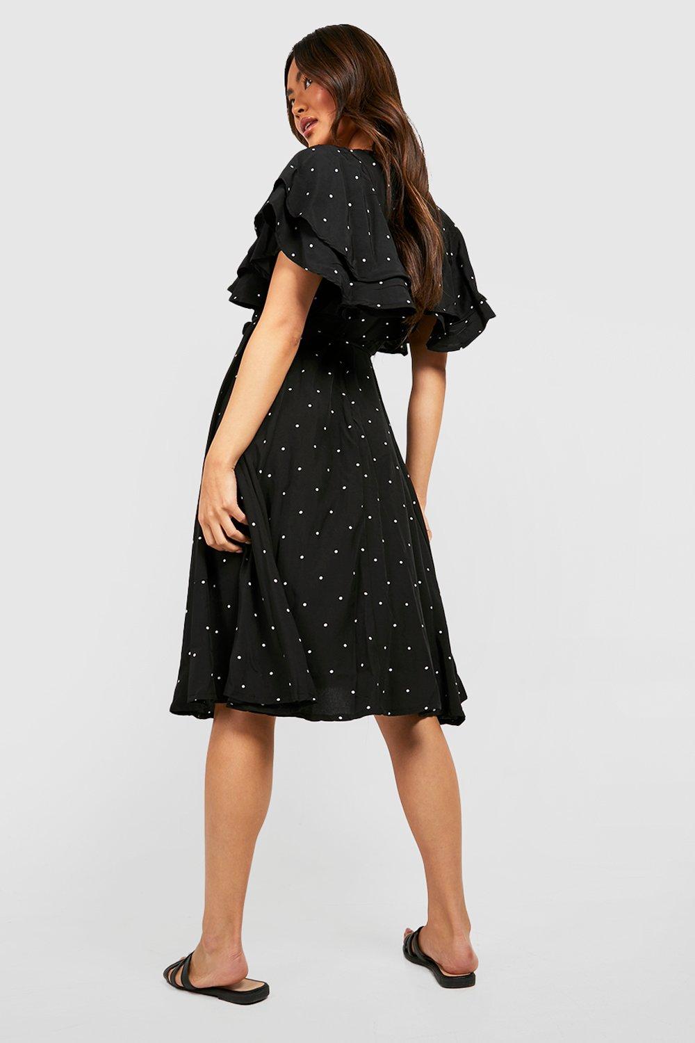 Boohoo angel sleeve on sale dress