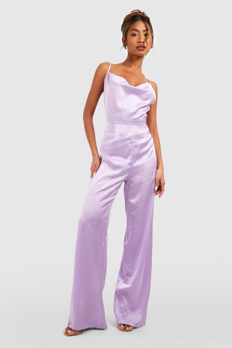 Lilac Jumpsuit i satin med draperad hals och vida ben image number 1