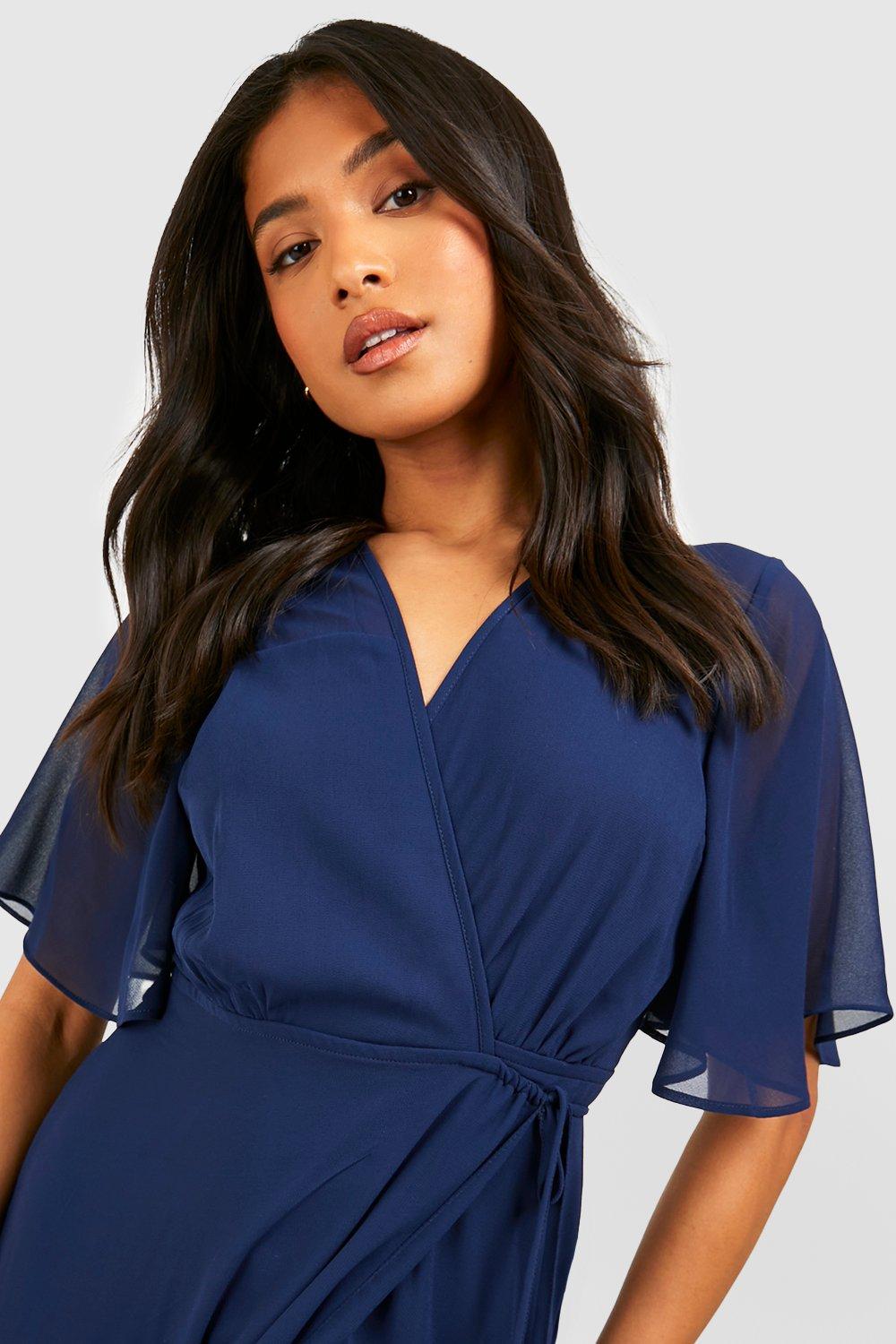 Boohoo blue hotsell bridesmaid dress