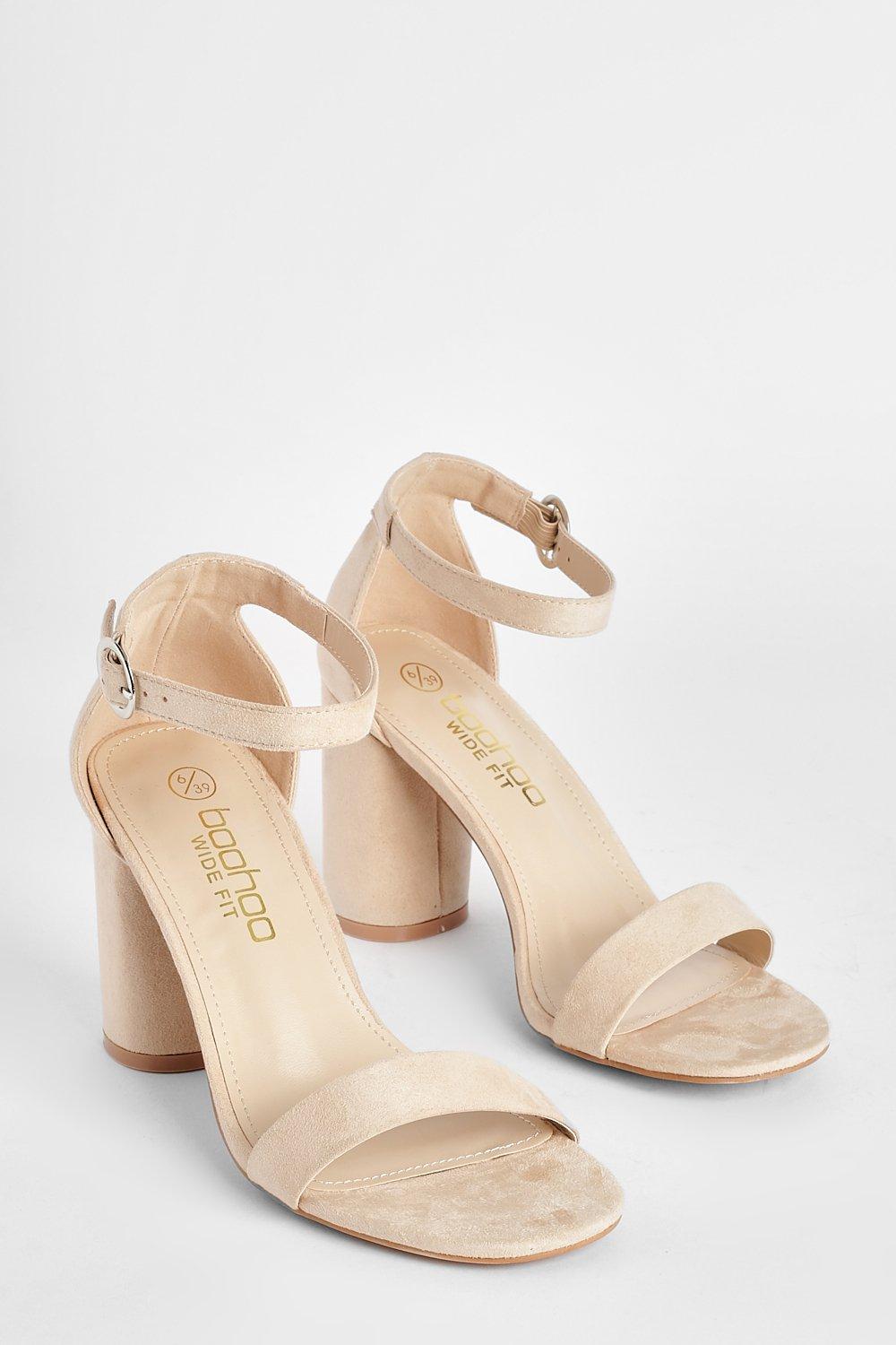 Nude hot sale heels boohoo