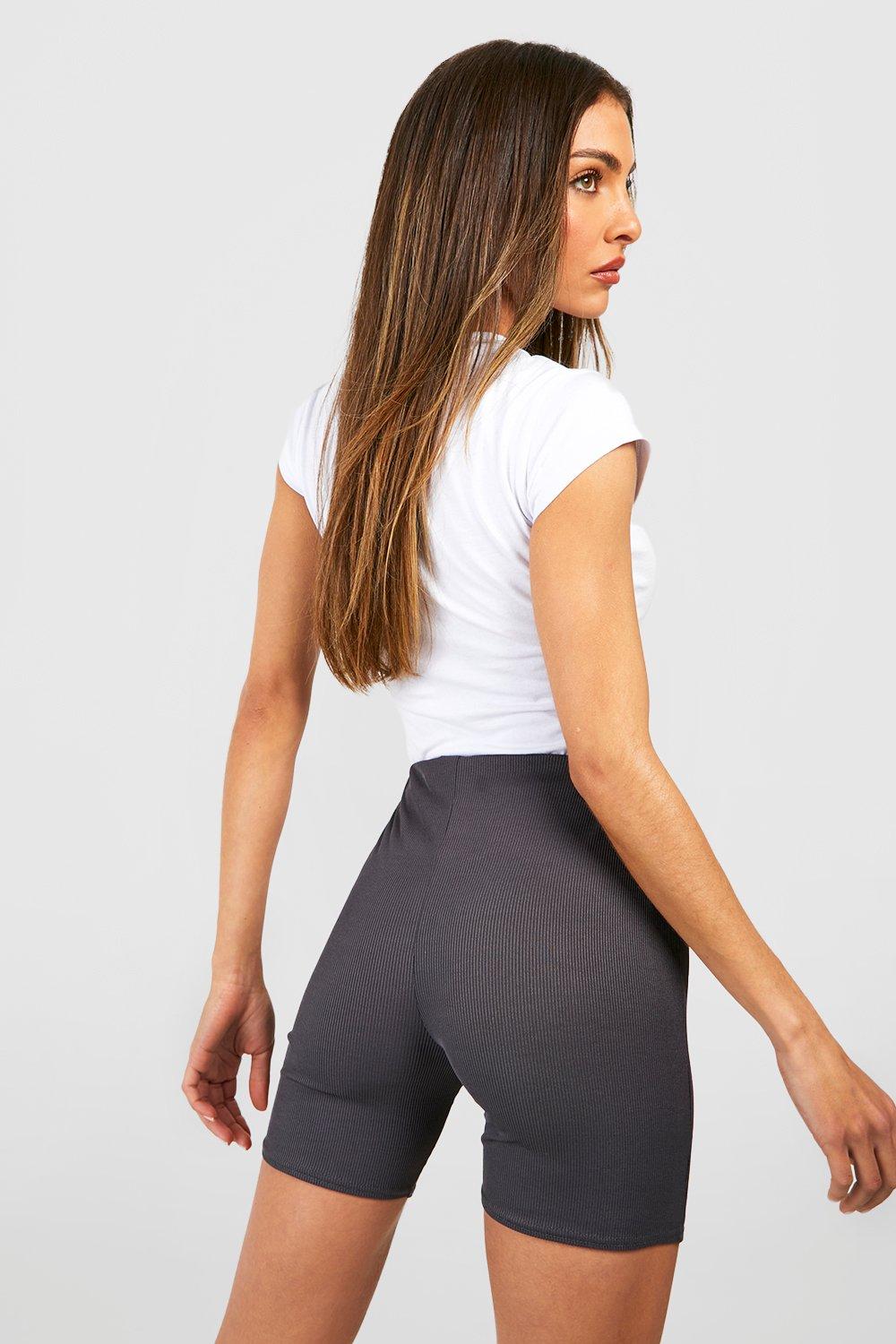 Pantaloncini da ciclista lunghi Basic a coste modellanti boohoo IT