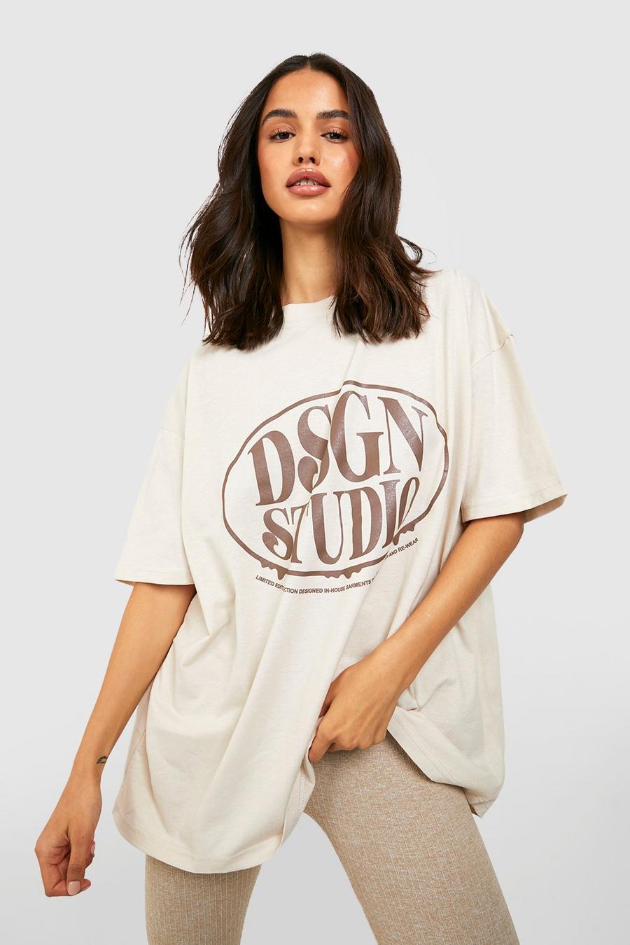 Camiseta oversize con estampado Dsgn Studio en el pecho, Sand image number 1