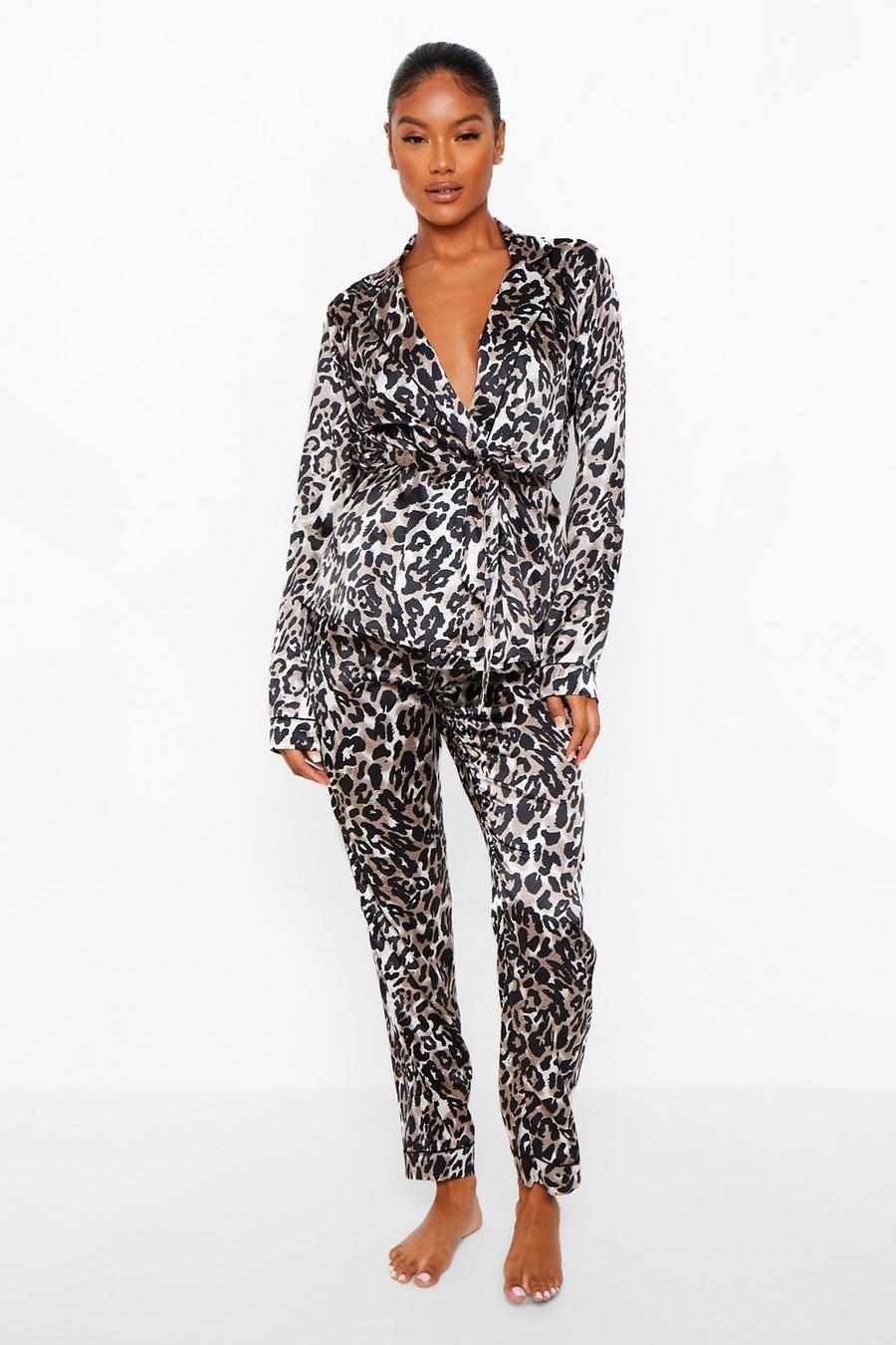 Pijama de raso cruzado con estampado de leopardo, Brown image number 1
