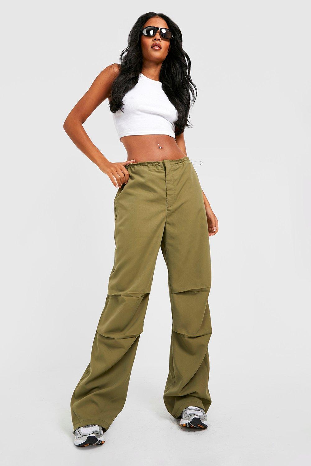 Low-waisted cargo trousers