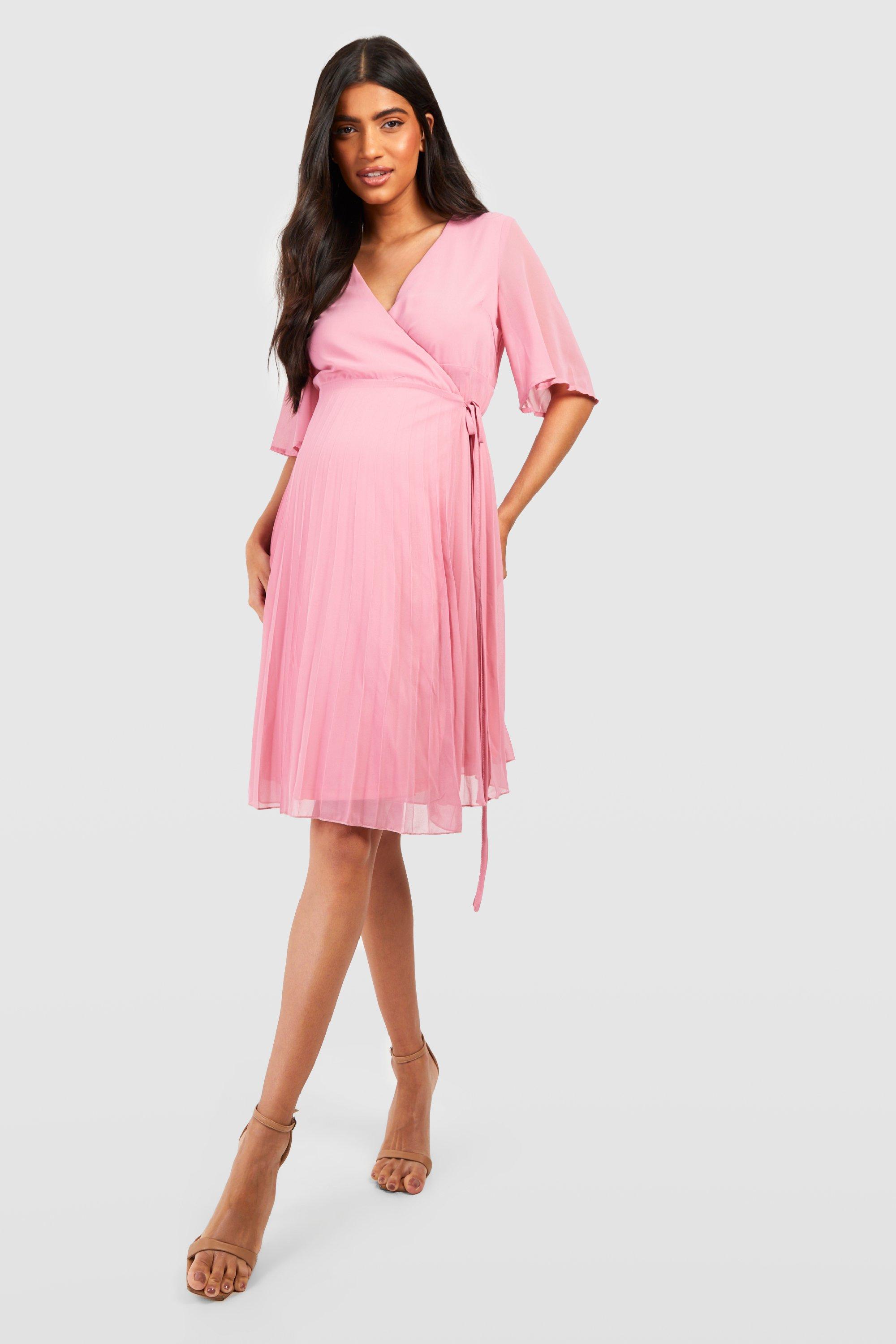 boohoo maternity dresses