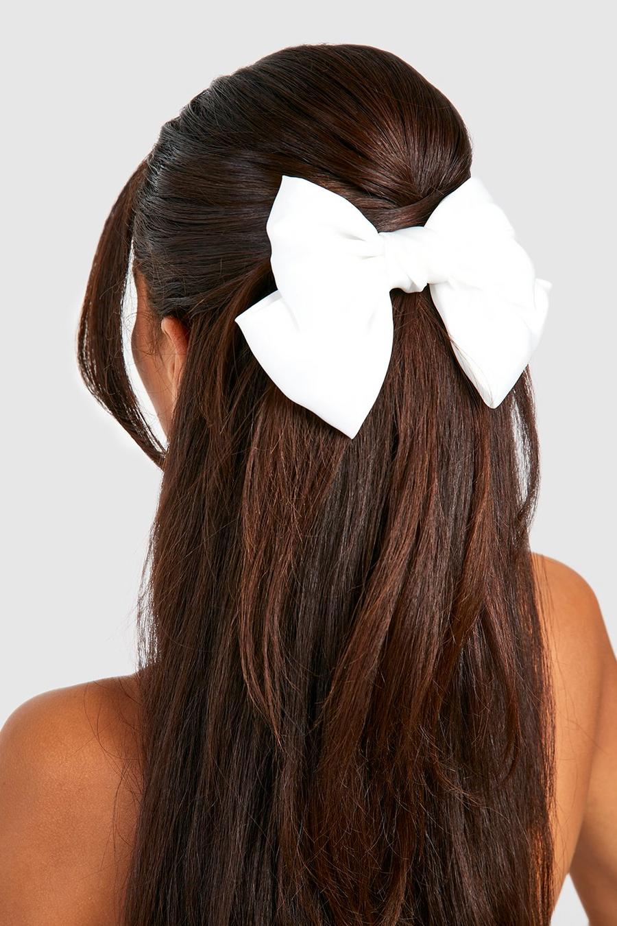 Cream Oversized Bow Hair Clip  image number 1