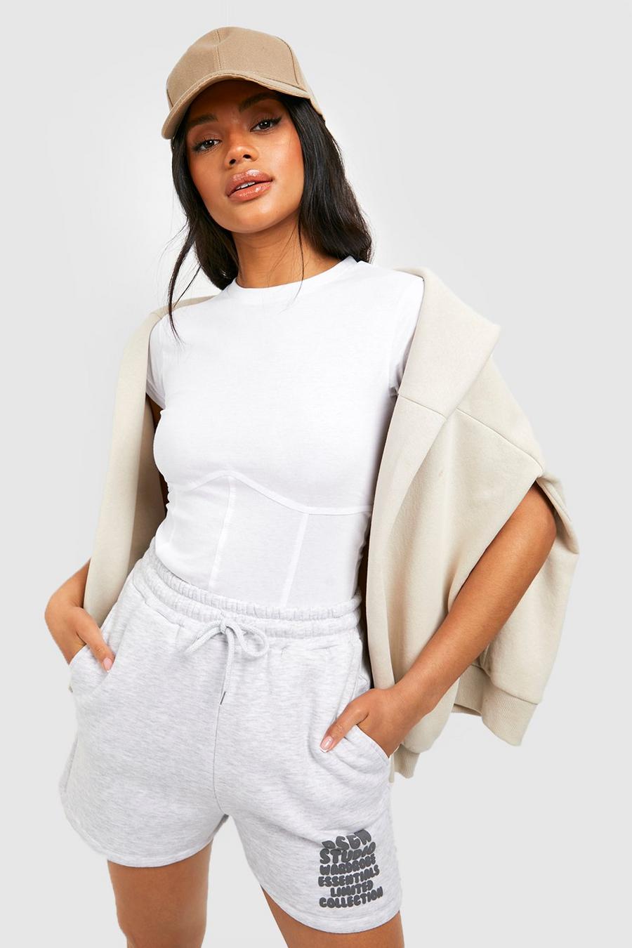 https://media.boohoo.com/i/boohoo/gzz50292_white_xl/female-white-corset-detail-t-shirt/?w=900&qlt=default&fmt.jp2.qlt=70&fmt=auto&sm=fit